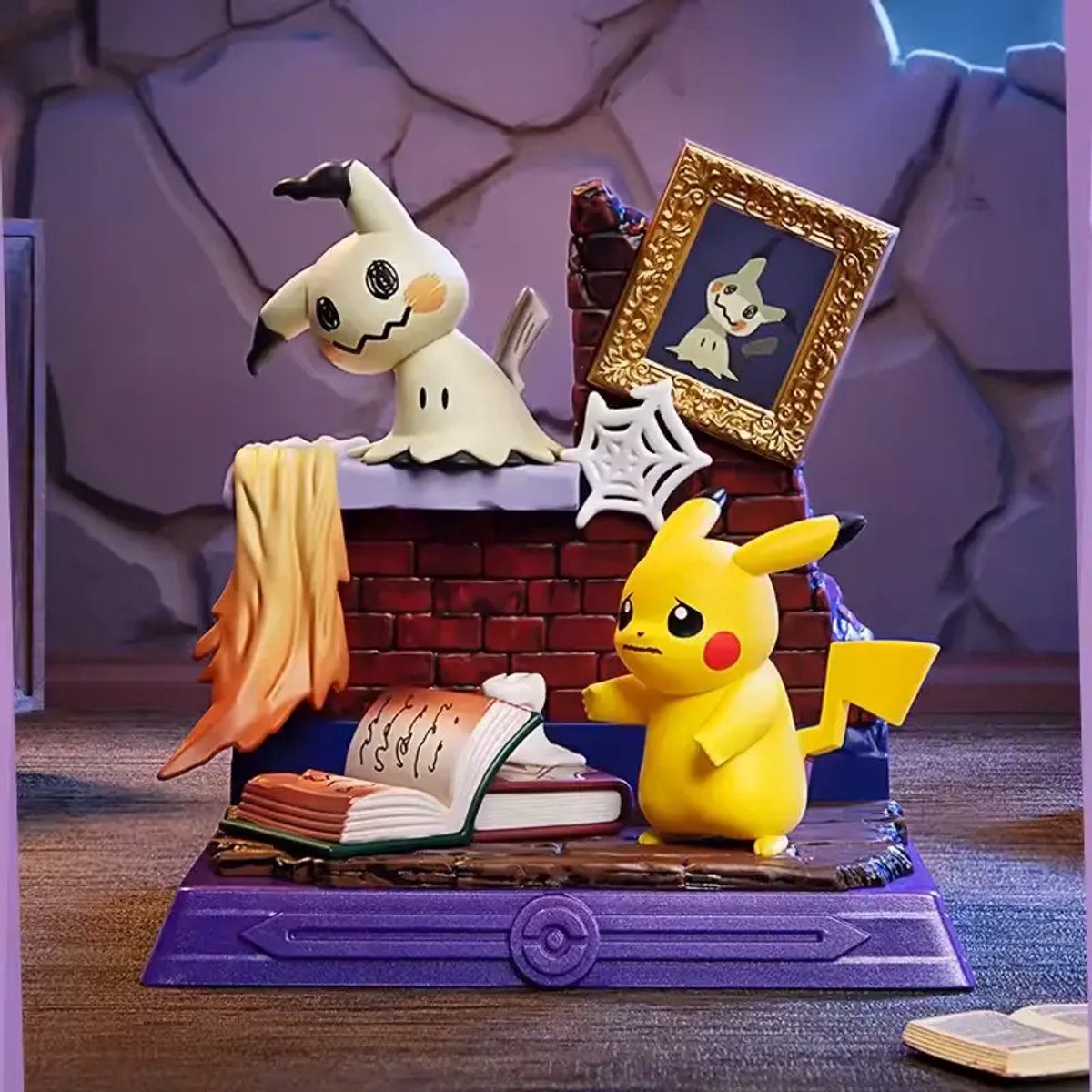 Pokémon Funism figure Pikachu en Mimikyu halloween spooky scène